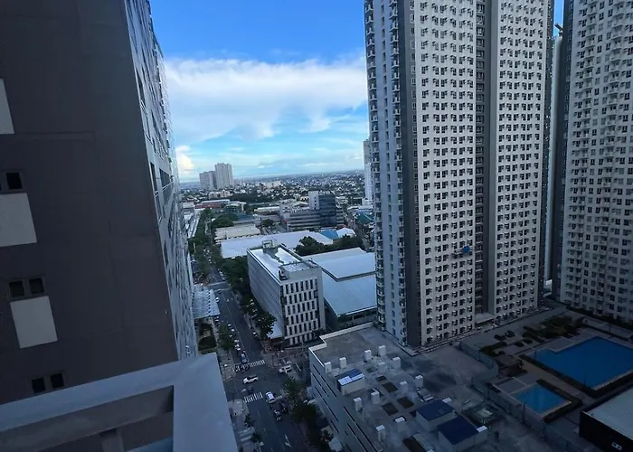 Fame Residences 1br With Veranda Internet Netflix Hbo 22nd T2 Apartamento